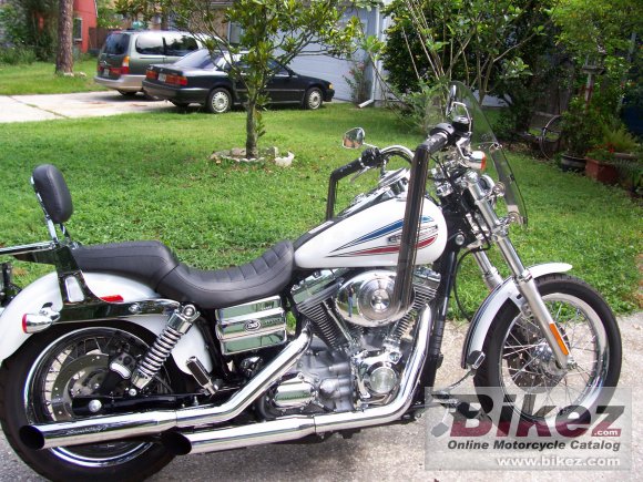 2006 Harley-Davidson FXDI35 35th Anniversary Dyna Super Glide photo